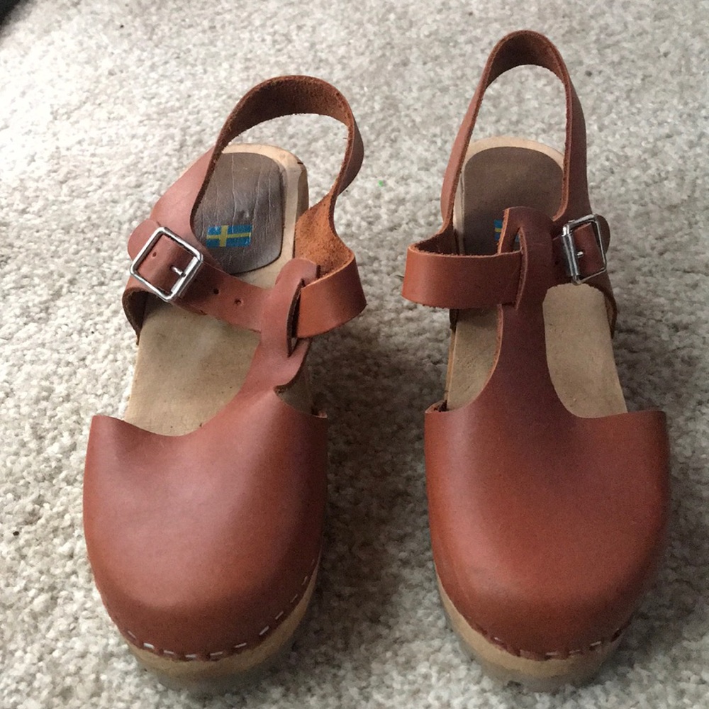 Cognac MIA Swedish clogs, sz 39